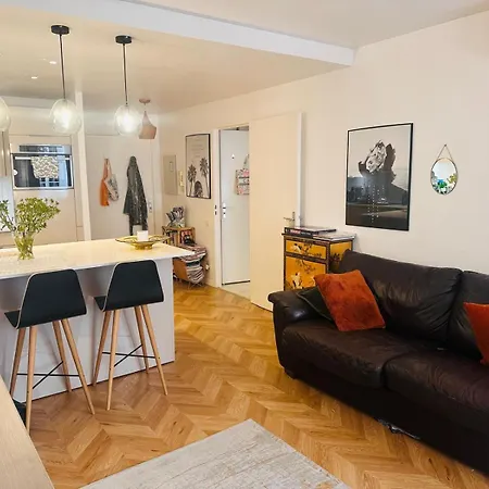 Apartament Lovely One Bedroom With Balcony & Wifi Just Minutes Walk From Palais And Beaches 109 Cannes