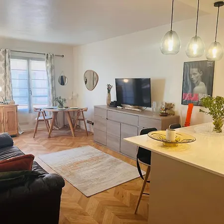 Lovely One Bedroom With Balcony & Wifi Just Minutes Walk From Palais And Beaches 109 * 칸느